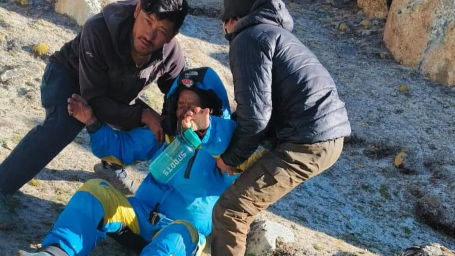 Everest’te mucize kurtuluş. Altı gündür kayıptı, sürünerek kampa ulaştı