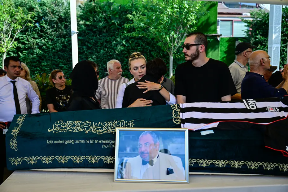 Gazeteci Reha Muhtar son yolcuğuna uğurlandı