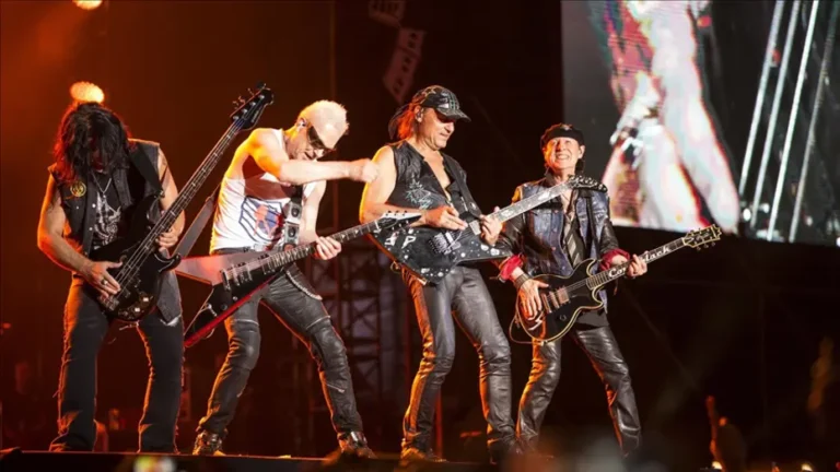 Scorpions konseri için bekleyiş sürüyor. Grubun gitaristi NTV’ye konuştu