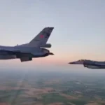 Kozan’da muharip uçak gösterisi, heyecanlı anlara sahne oldu